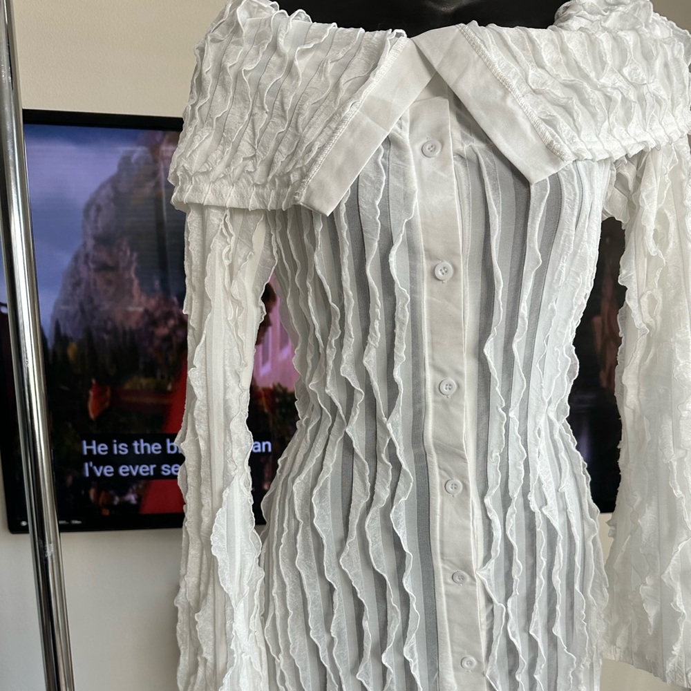 Textured White Button-Down Maxi Dress - Picture 4 of 7